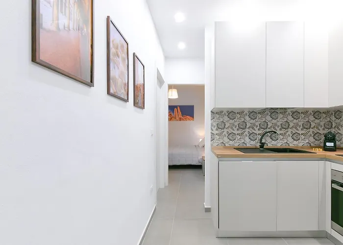 La Corte Dei Miracoli *